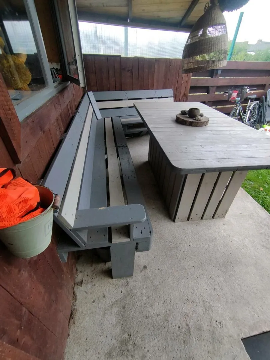 Dining table with bench - Image 2