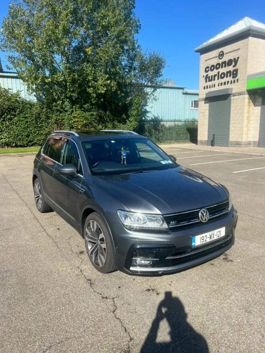 Volkswagen Tiguan DSG 4 Motion R Line - Image 2