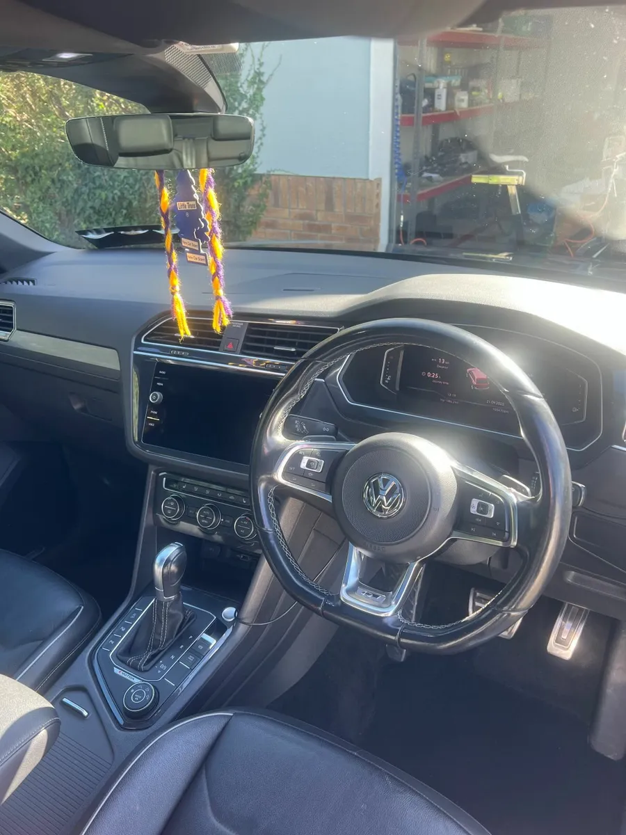 Volkswagen Tiguan DSG 4 Motion R Line - Image 4