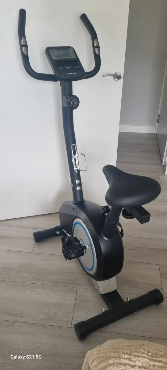 Exercise bike - Image 1