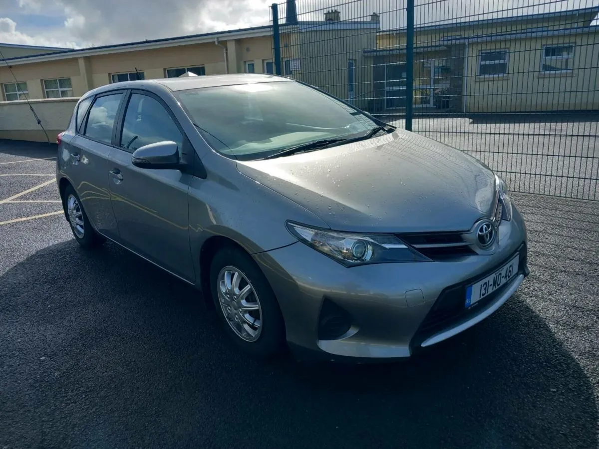 Toyota Auris - Image 2