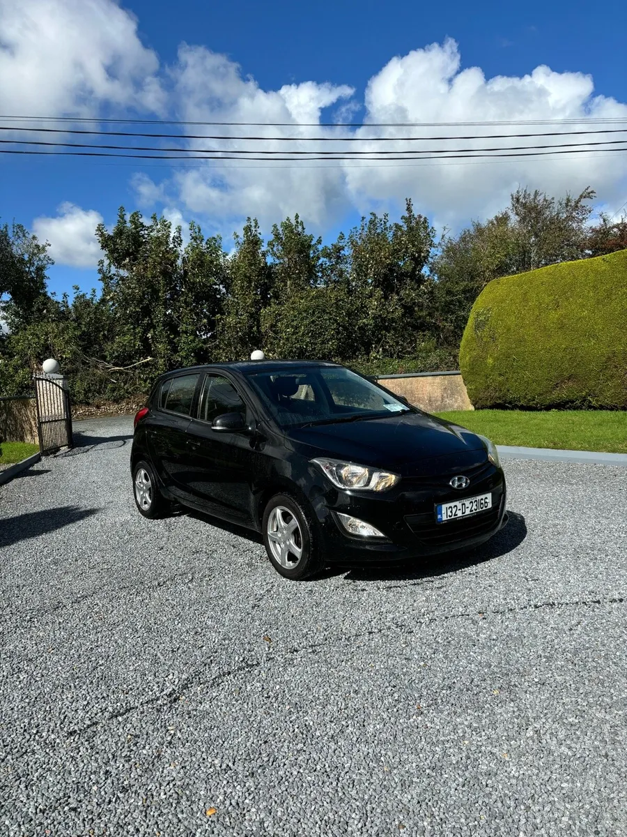 132 Hyundai i20 very low mileage - Image 1