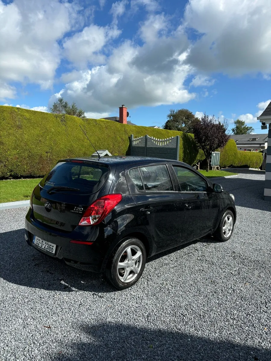 132 Hyundai i20 very low mileage - Image 3