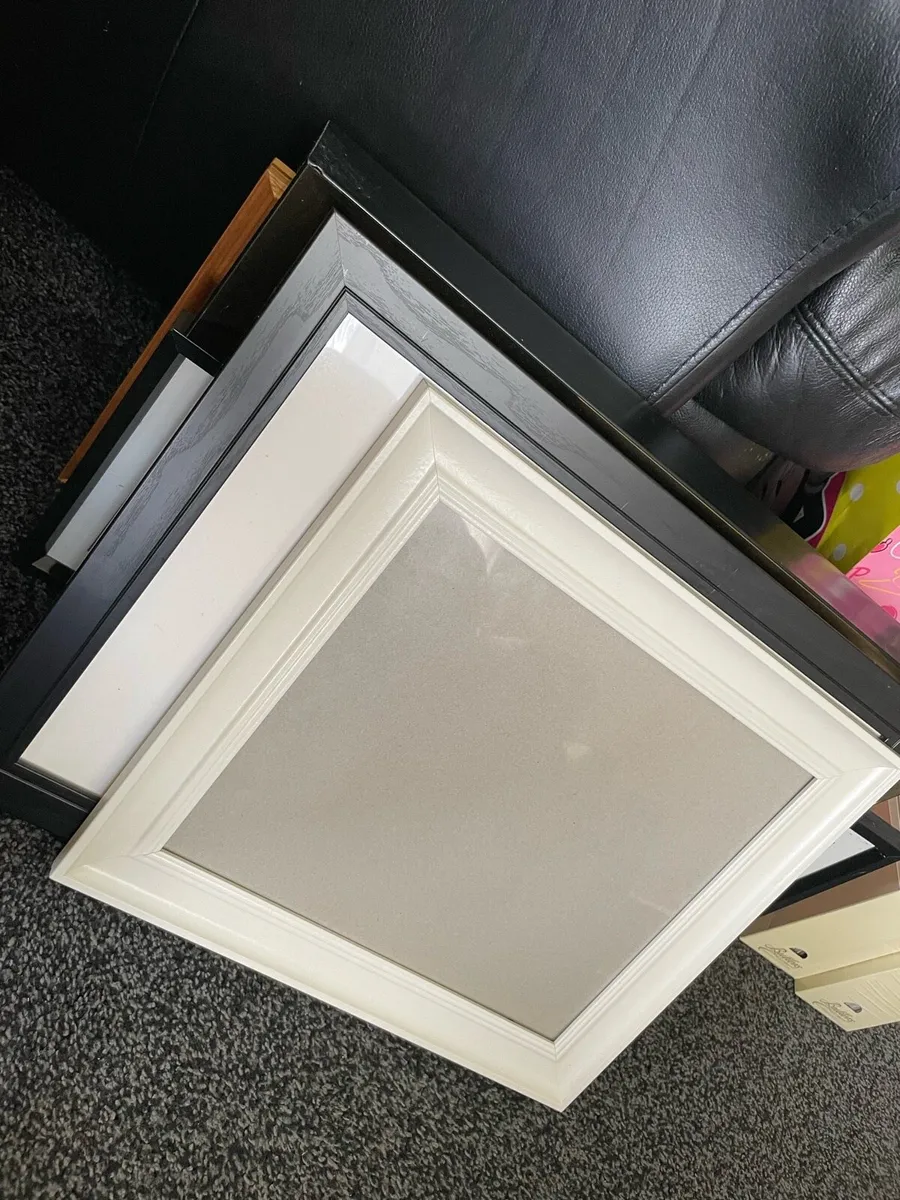 FREE: frames, gift wrapping paper/bags, toys, yoga - Image 2