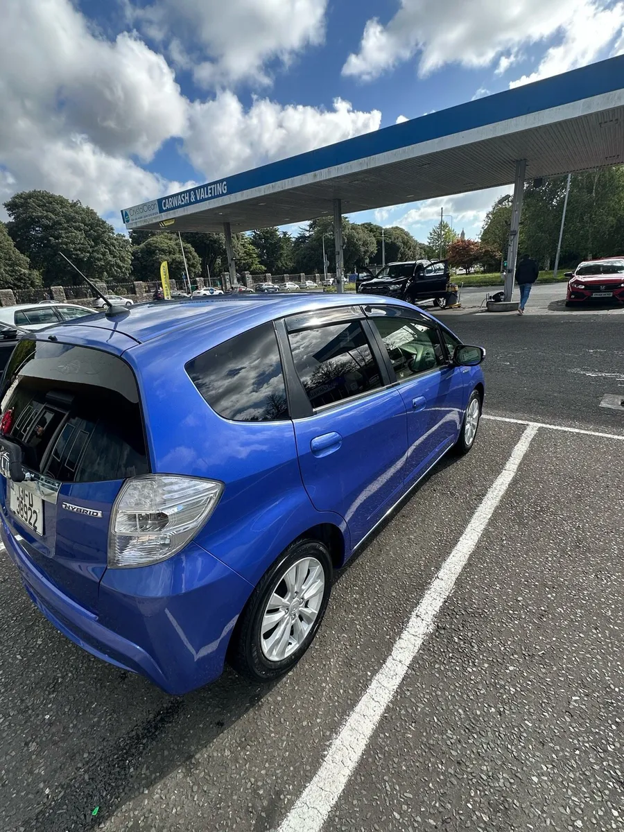 2013 Automatic Honda Fit Hybrid 94.000 Miles - Image 4