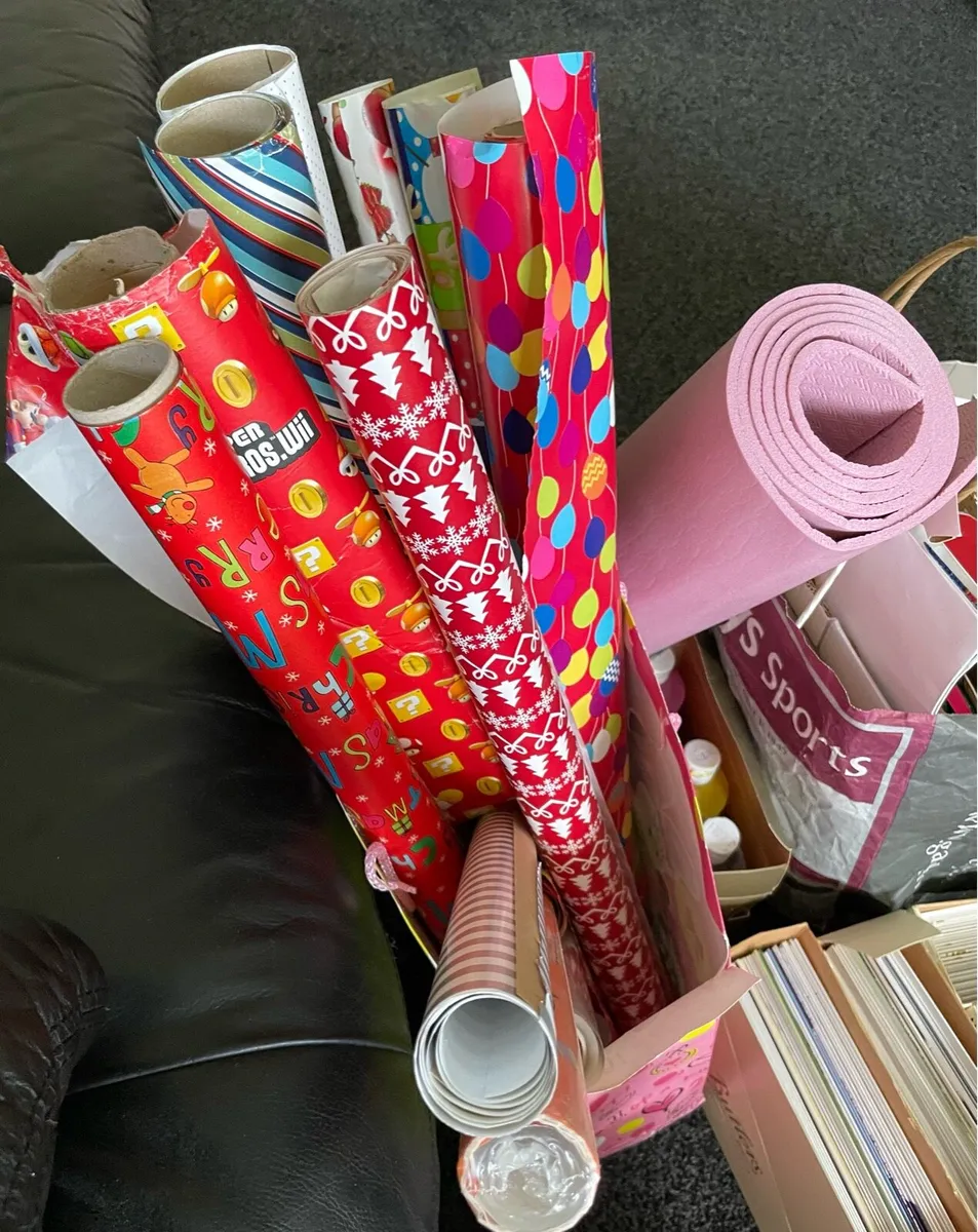 FREE: frames, gift wrapping paper/bags, toys, yoga - Image 3