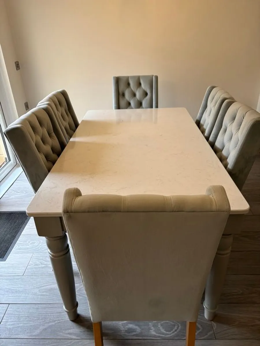 Dining Table & 6 Chairs - Image 1