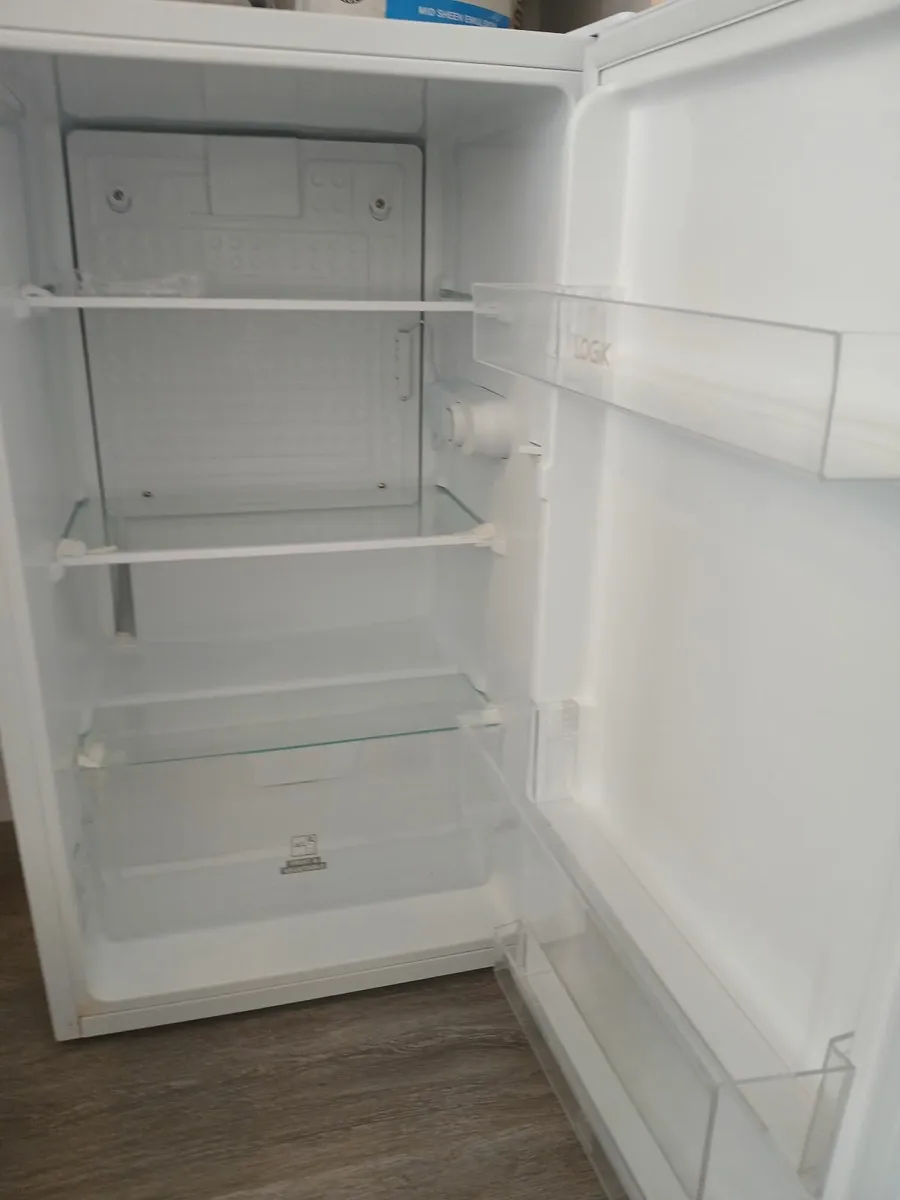 Logik under counter fridge - Image 2