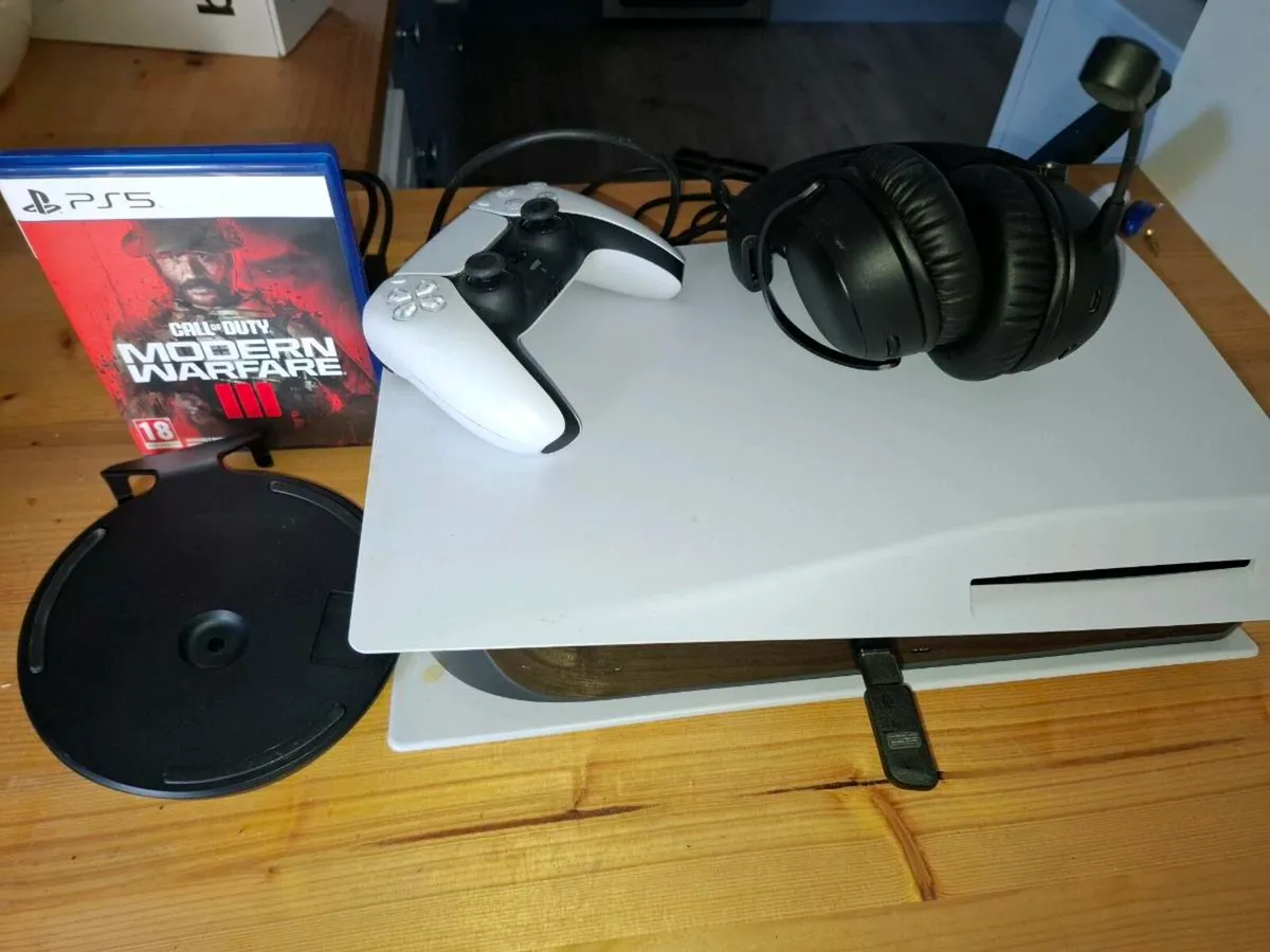 PS5 - Image 1