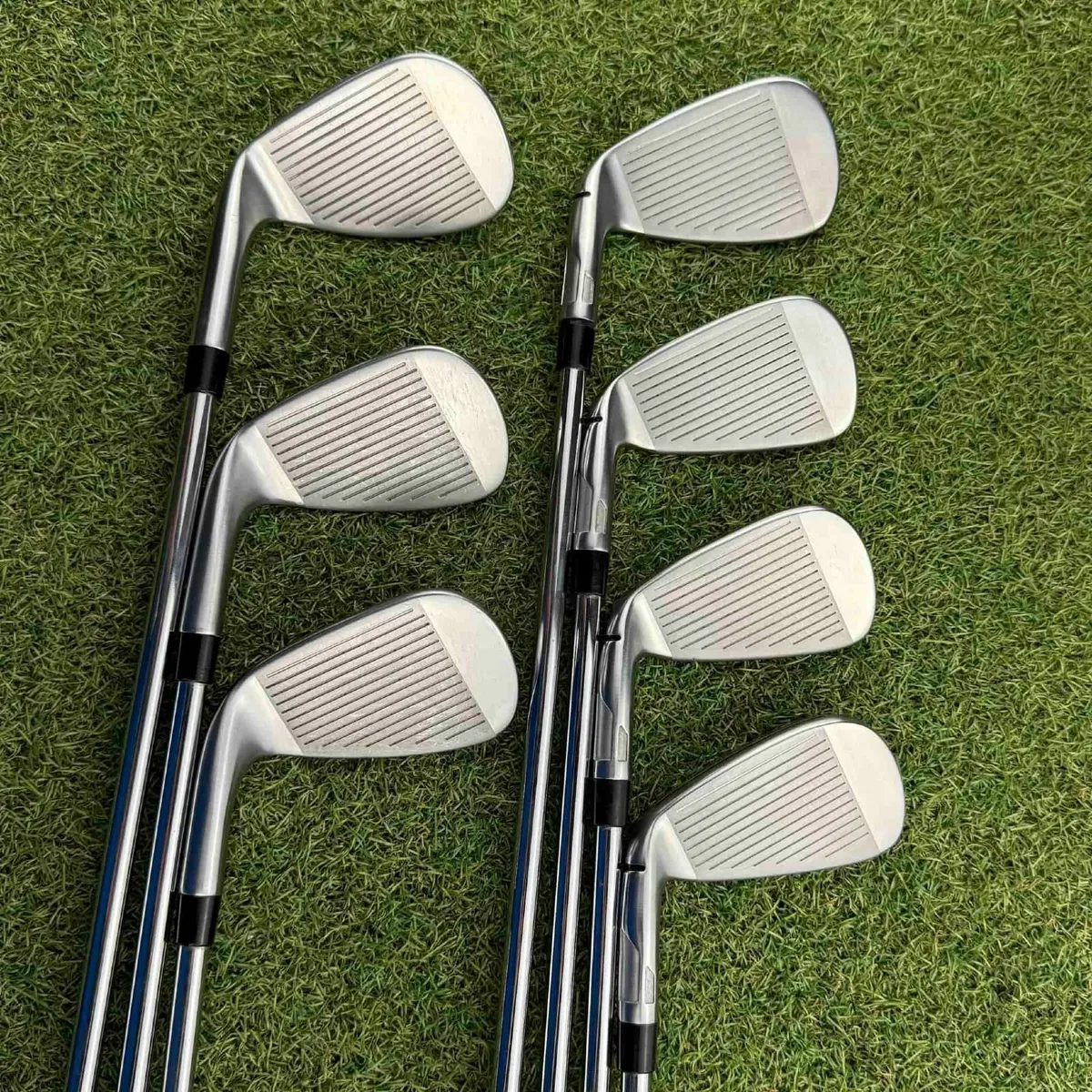 Taylormade Qi Irons / 5-Pw-Sw / Regular - Image 3