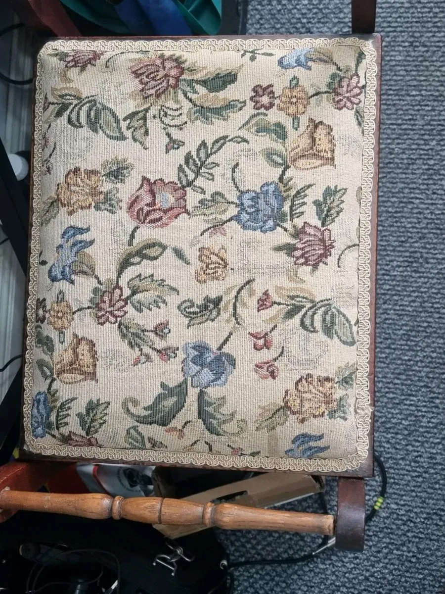 Old piano stool - Image 2