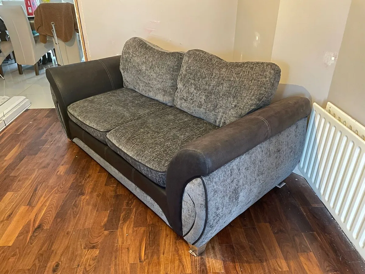 Pair of DFS Evisa Sofas 4 & 2 Seater €685 for both - Image 1