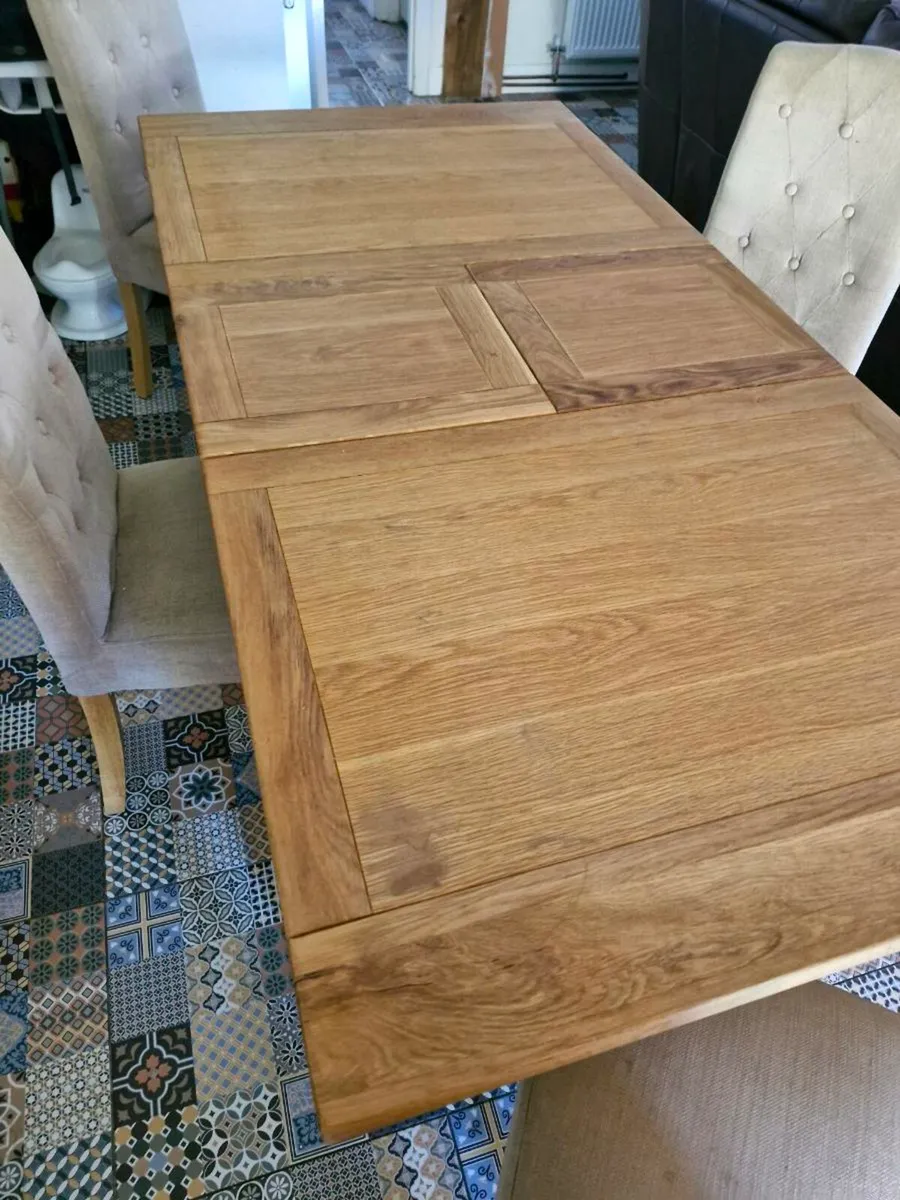 Dining table - Image 4