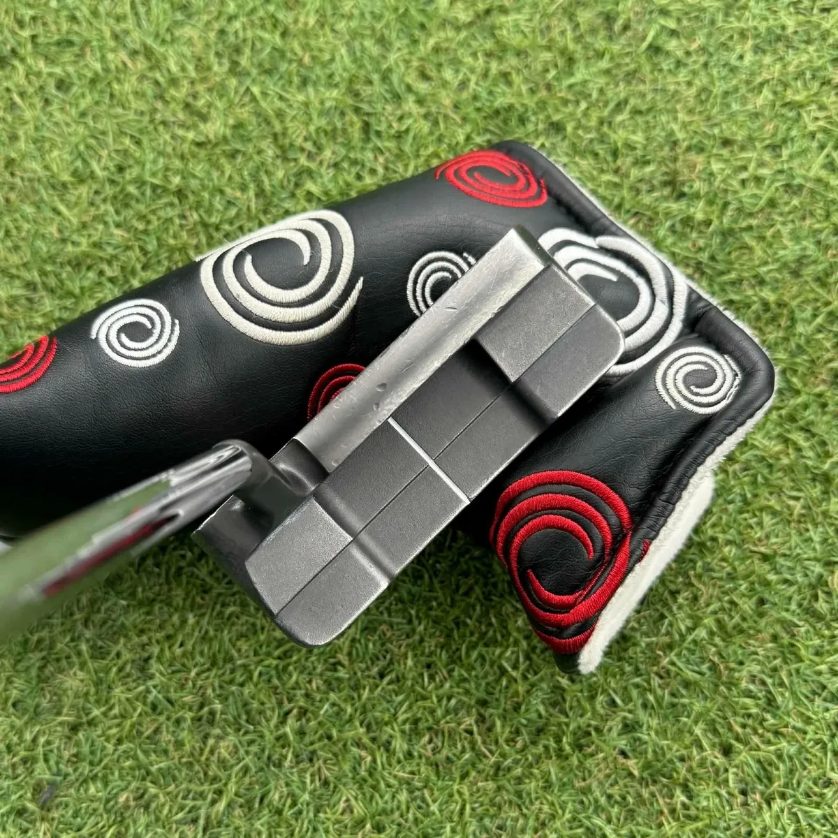 Odyssey O-Works Black 1WS Putter / 34″ - Image 4