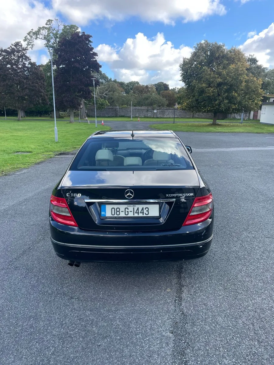 Car - Image 4
