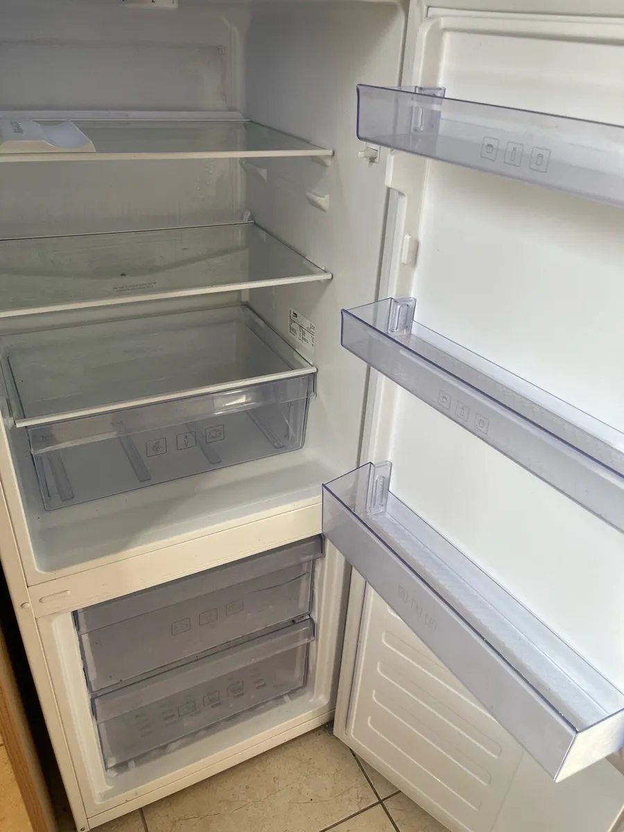 Fridge - Image 2