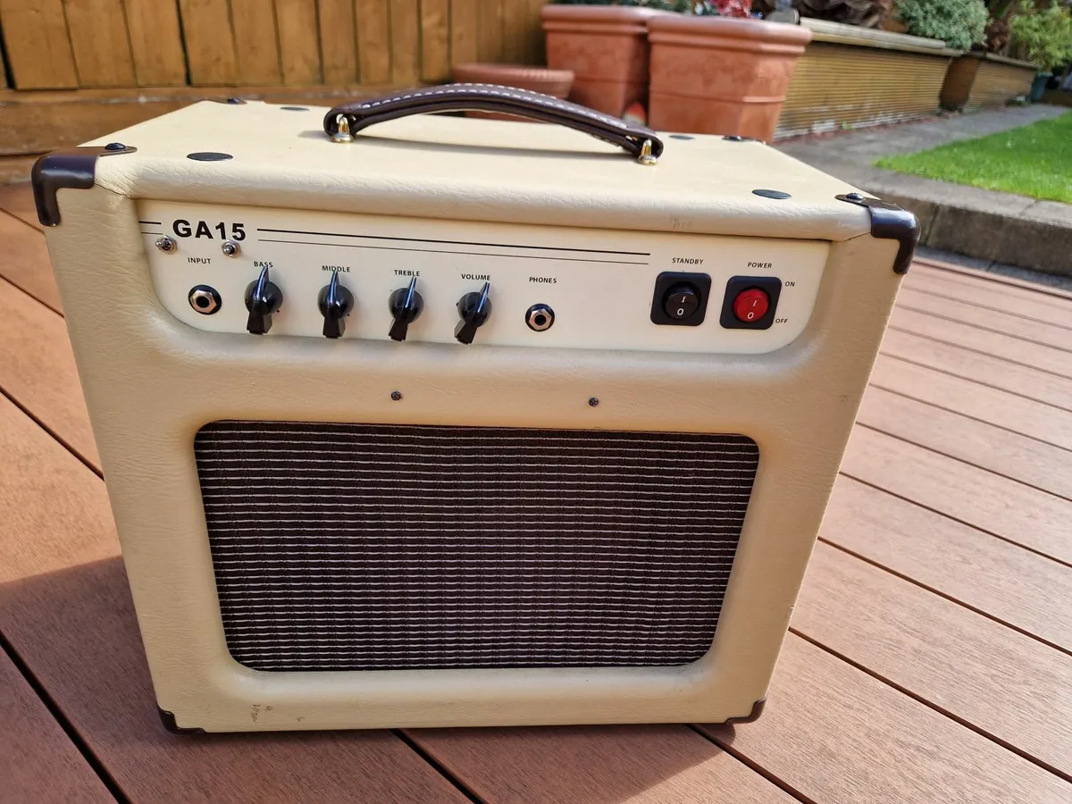 Harley Benton GA15 Guitar valve amp SPARES OR REPA - Image 1