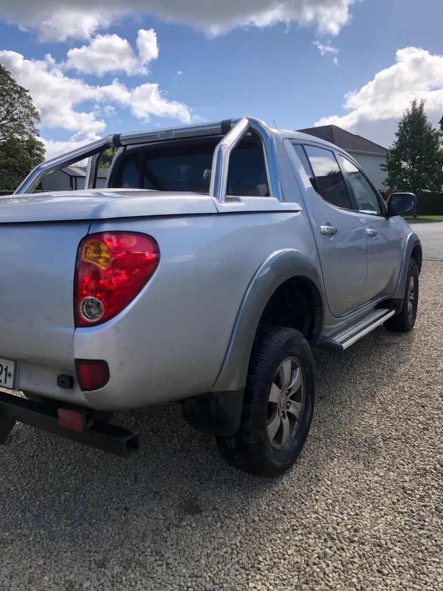 Mitsubishi L200 - Image 2