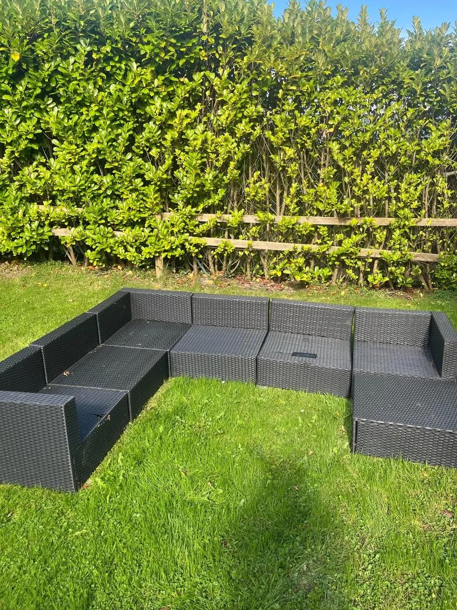 Garden furniture - Image 2
