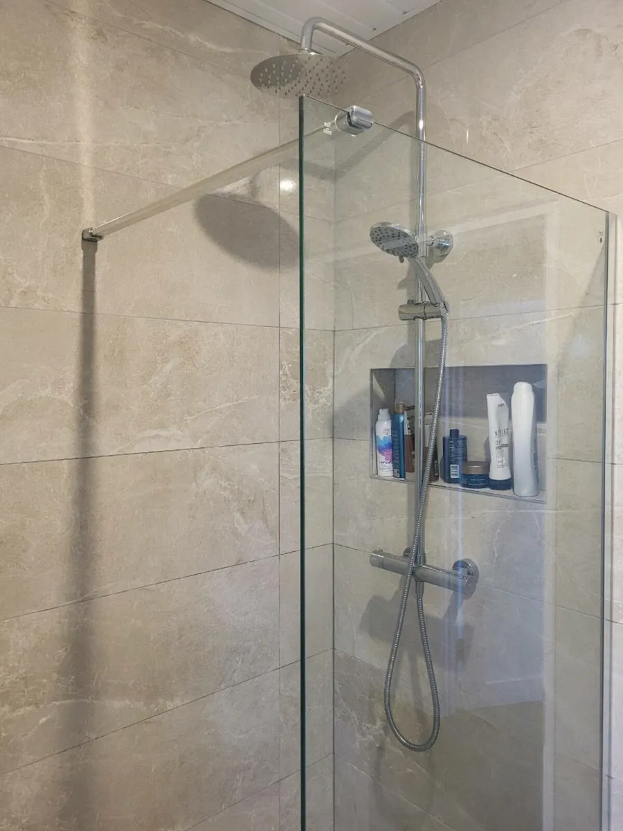 Shower screen - Image 2