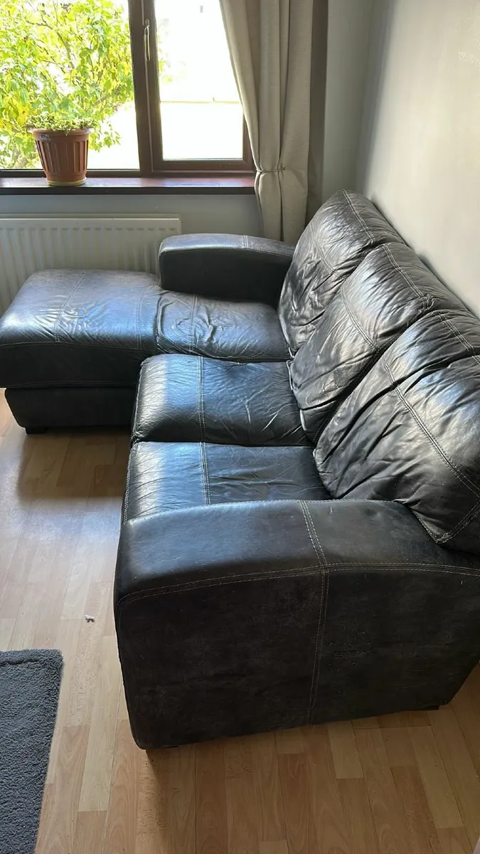 Sofa FREE - Image 1
