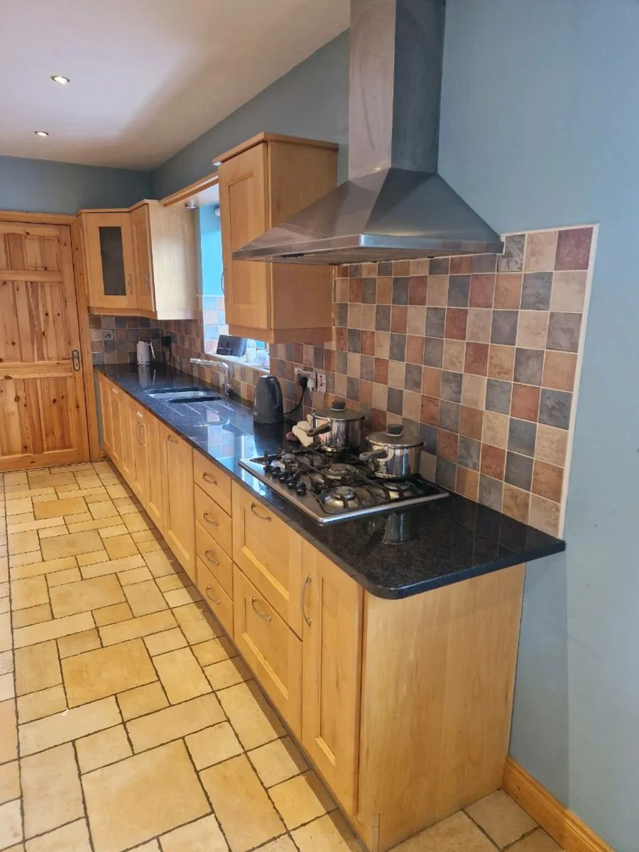 Kitchen Units - Image 3