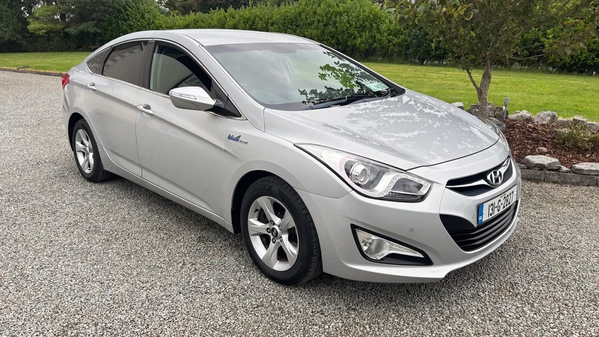 Hyundai i40 diesel 2013 low miles - Image 1