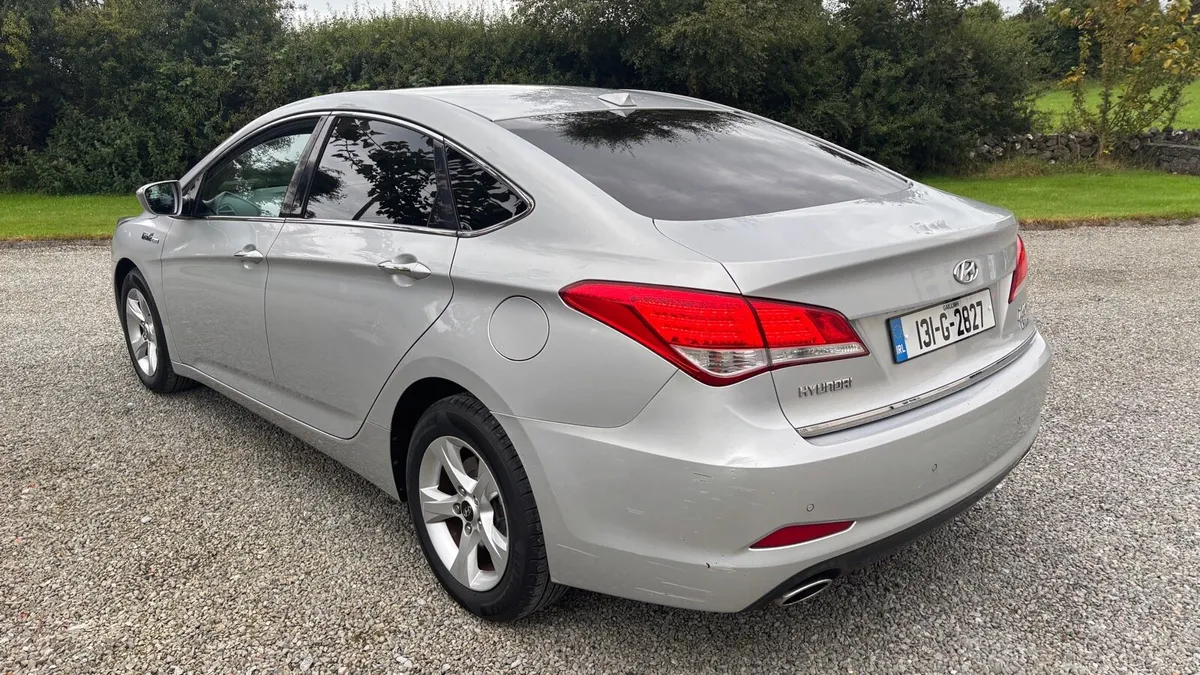 Hyundai i40 diesel 2013 low miles - Image 3