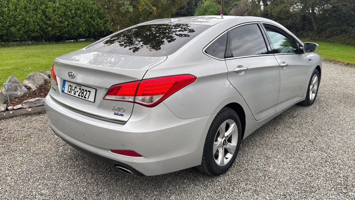 Hyundai i40 diesel 2013 low miles - Image 4