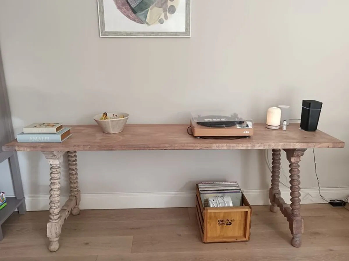 Solid wood table - originally from Hedgeroe - Image 1