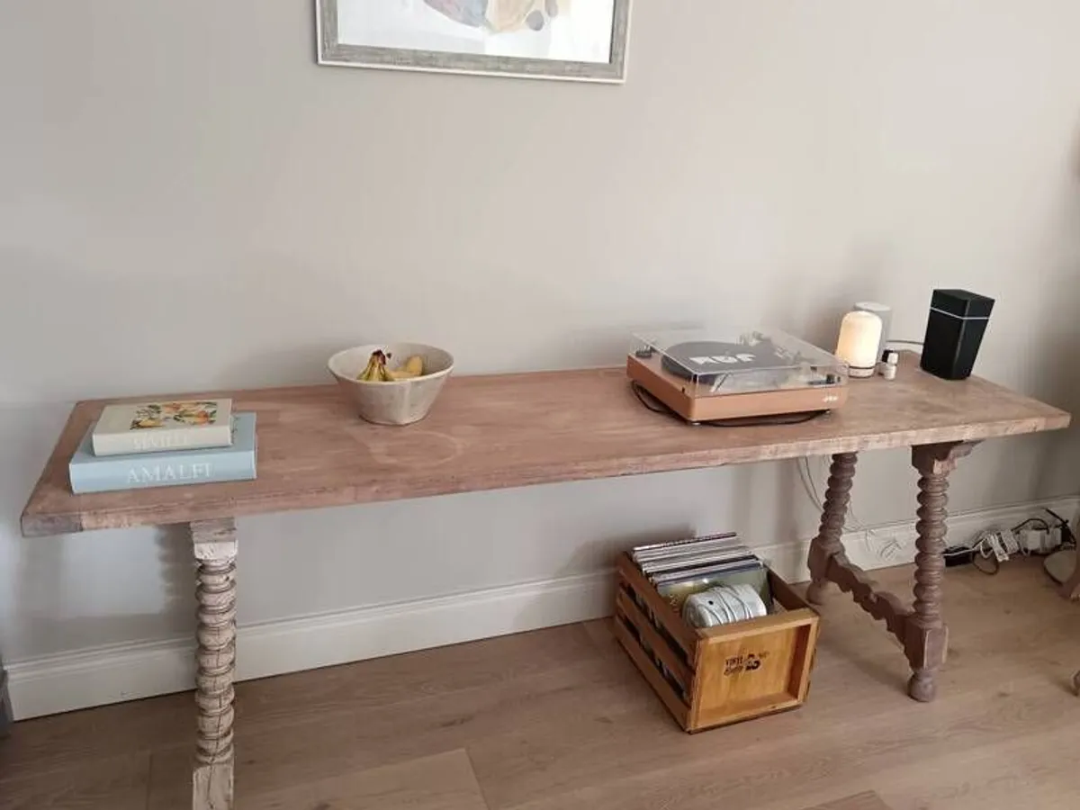 Solid wood table - originally from Hedgeroe - Image 2
