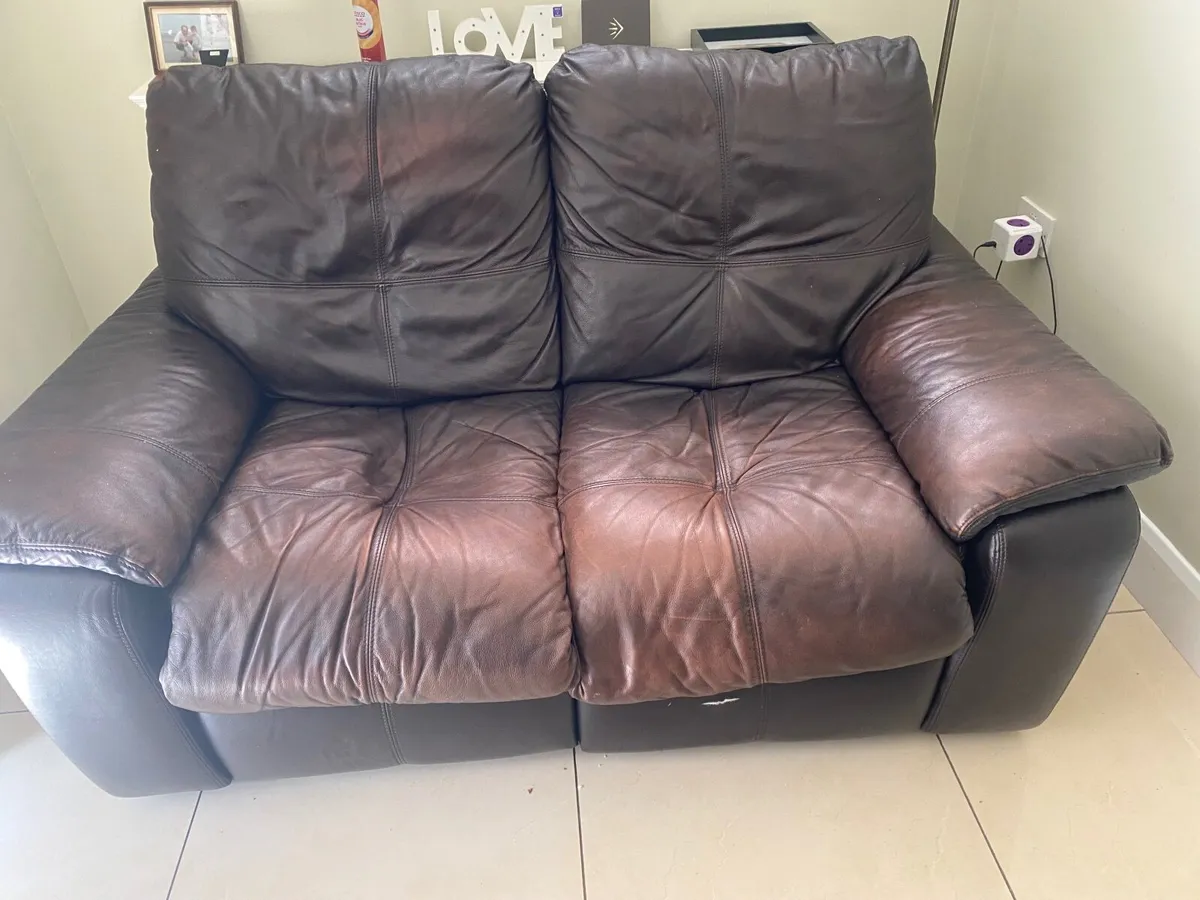 2 seater brown leather couch - Image 2