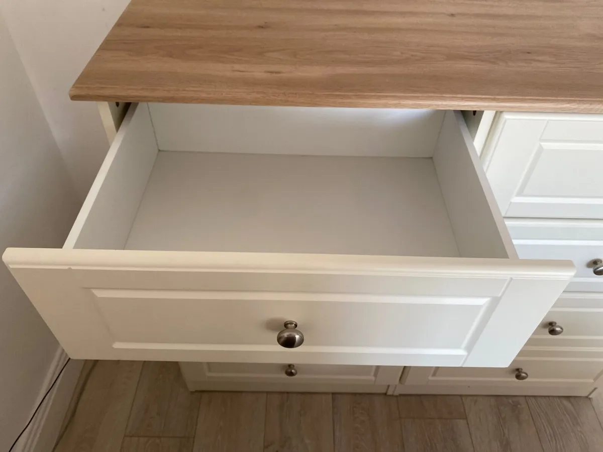 Chest of drawers - Image 2