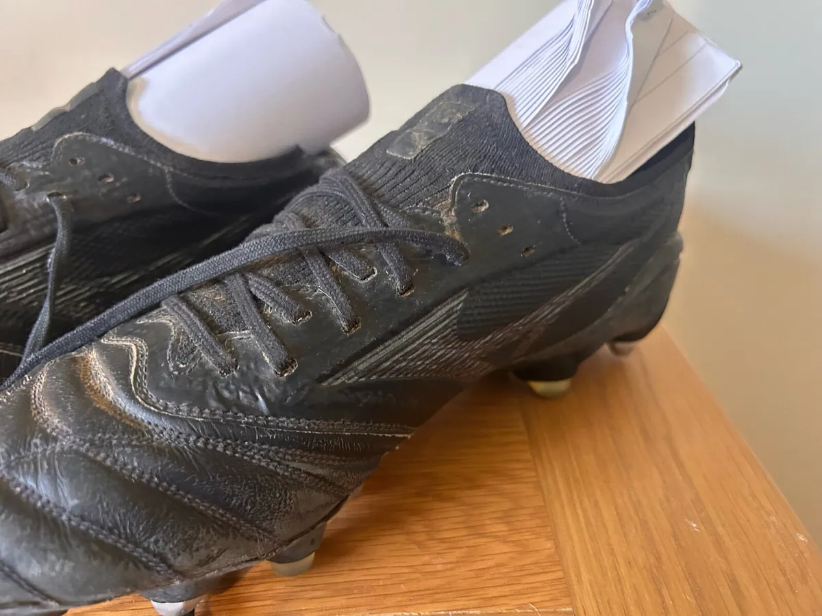 Mizuno Boots - Image 1