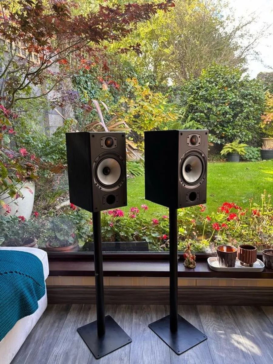 Monitor Audio Bronze B2 with stands - Image 1