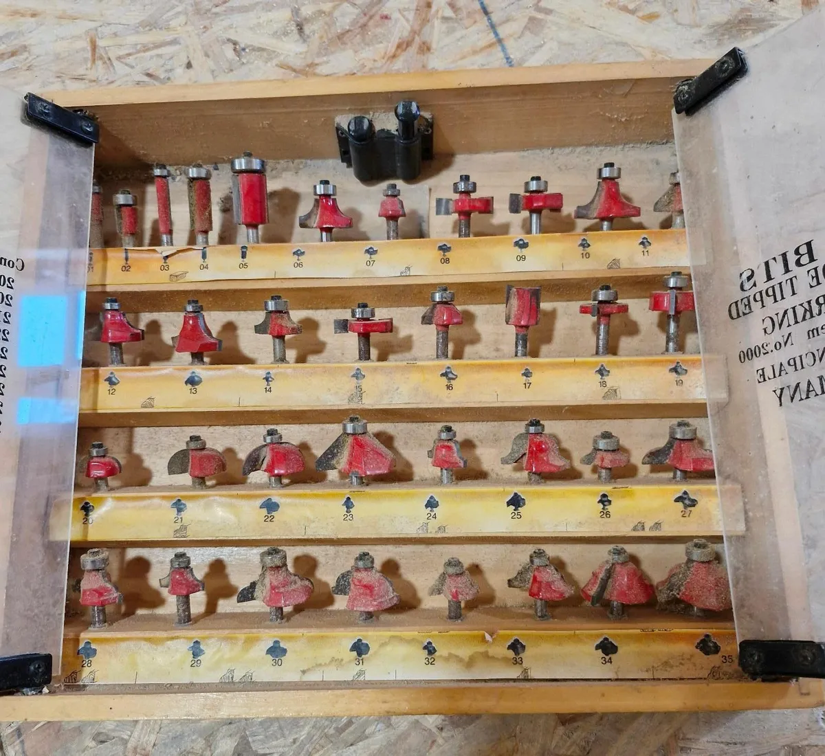 Case of 40 Router bits - Image 1