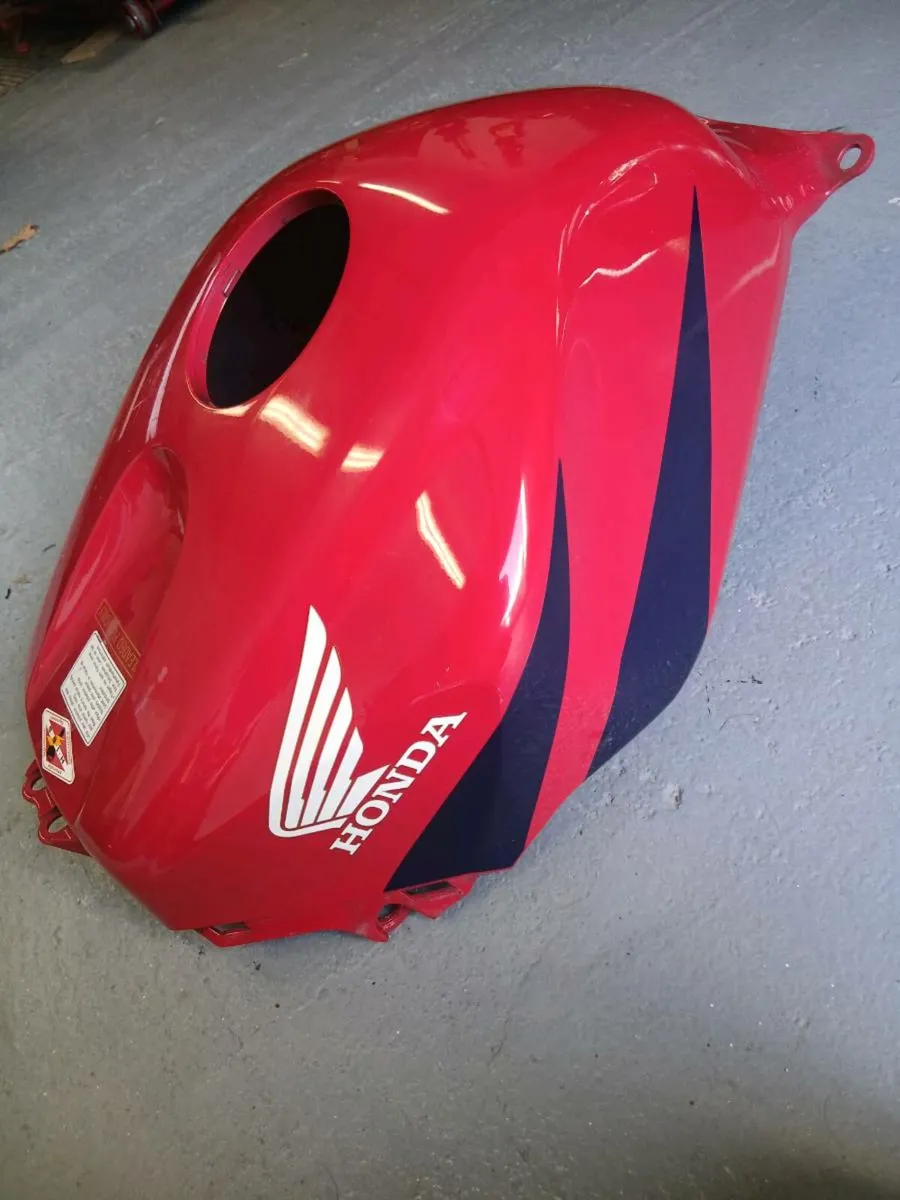Cbr 600rr,929 Fireblade - Image 4