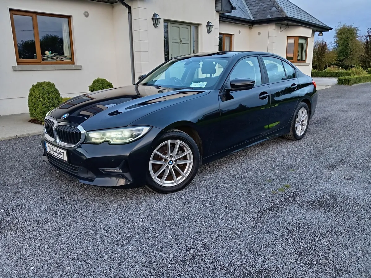 BMW 318d 2021 SE Auto – FSH, NCT 2027 - Image 2