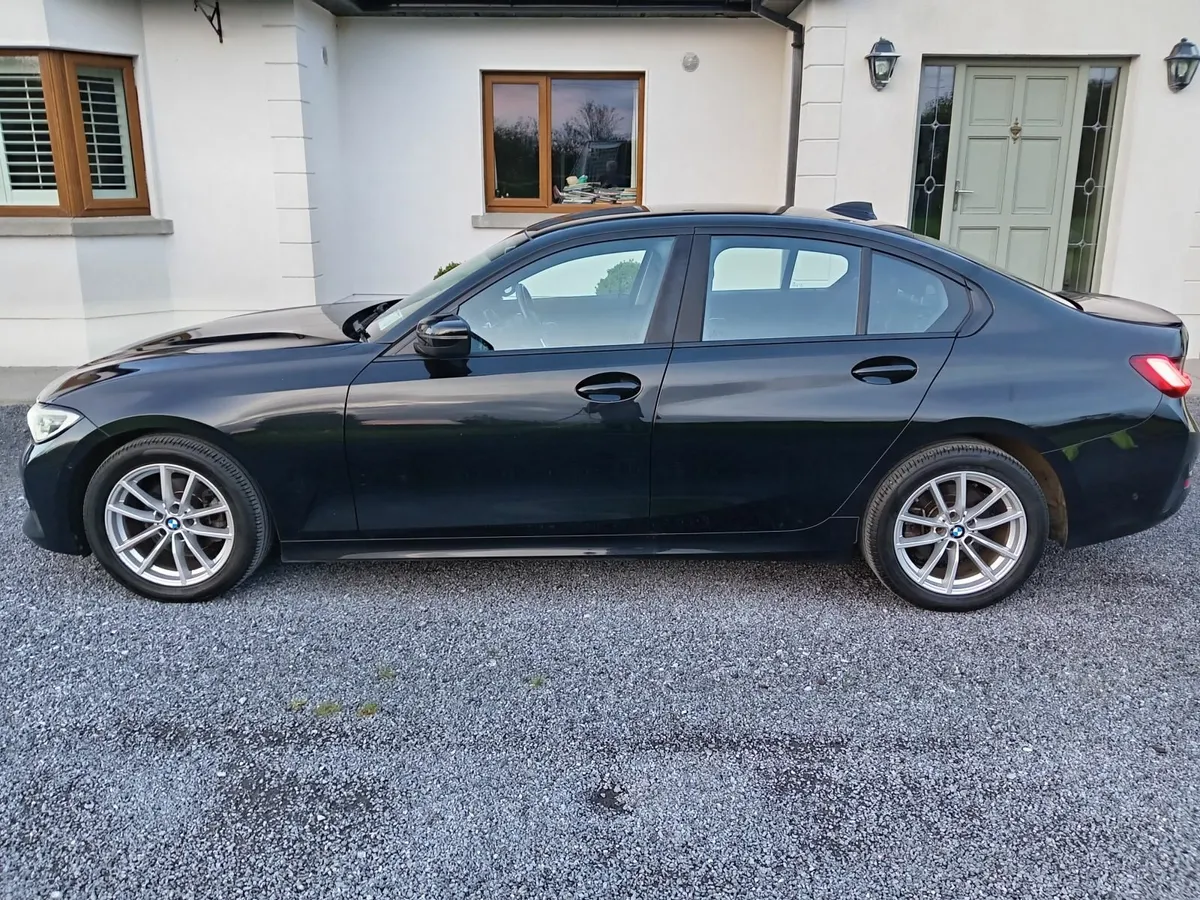 BMW 318d 2021 SE Auto – FSH, NCT 2027 - Image 3