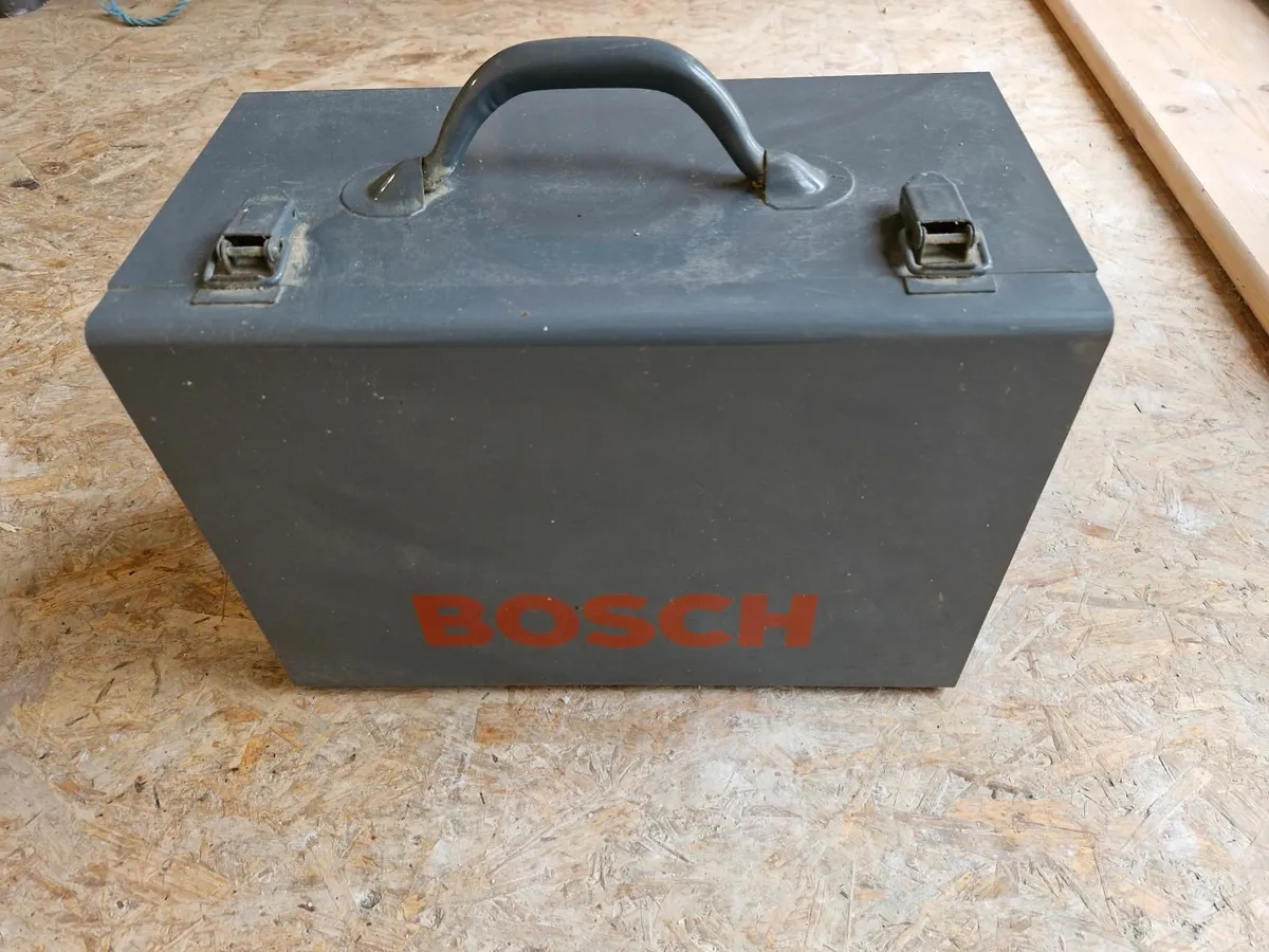 Bosch GHO 31-82 Electric Planer - Image 1
