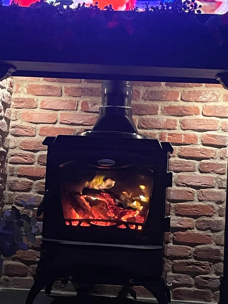 Stanley Reginald Boiler stove - Image 1