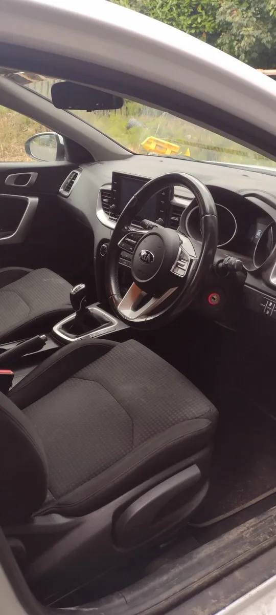 Kia Ceed 2021 - Image 4
