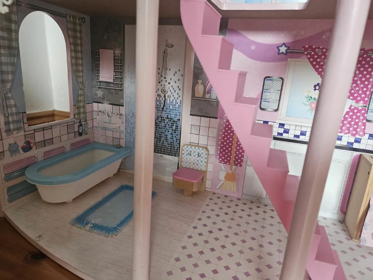 Dolls house - Image 3