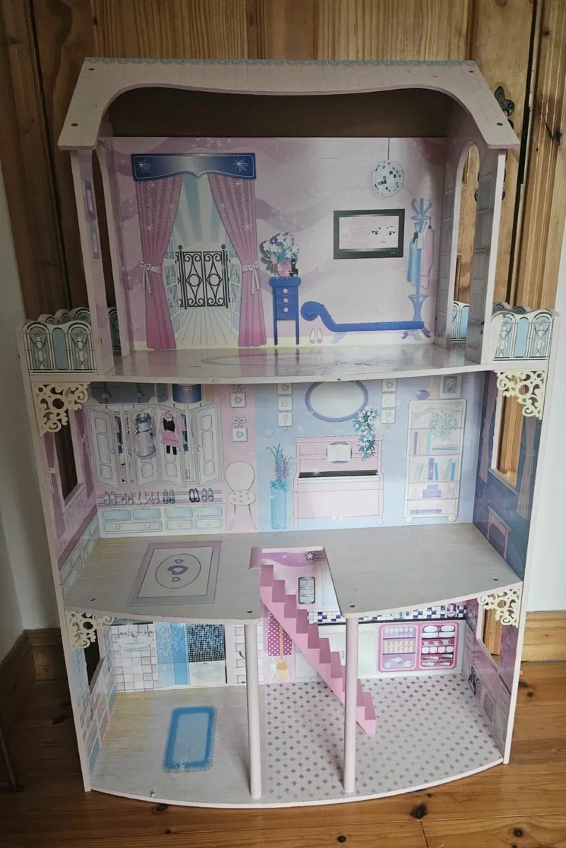Dolls house - Image 1