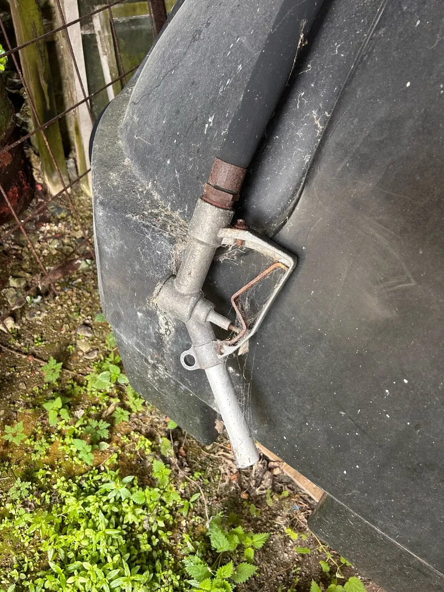 Fuel tank - Image 2