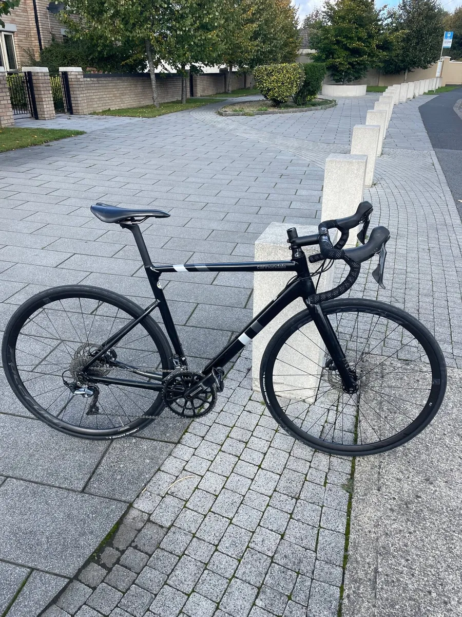 Cannondale CAAD13 Ultegra - Image 1