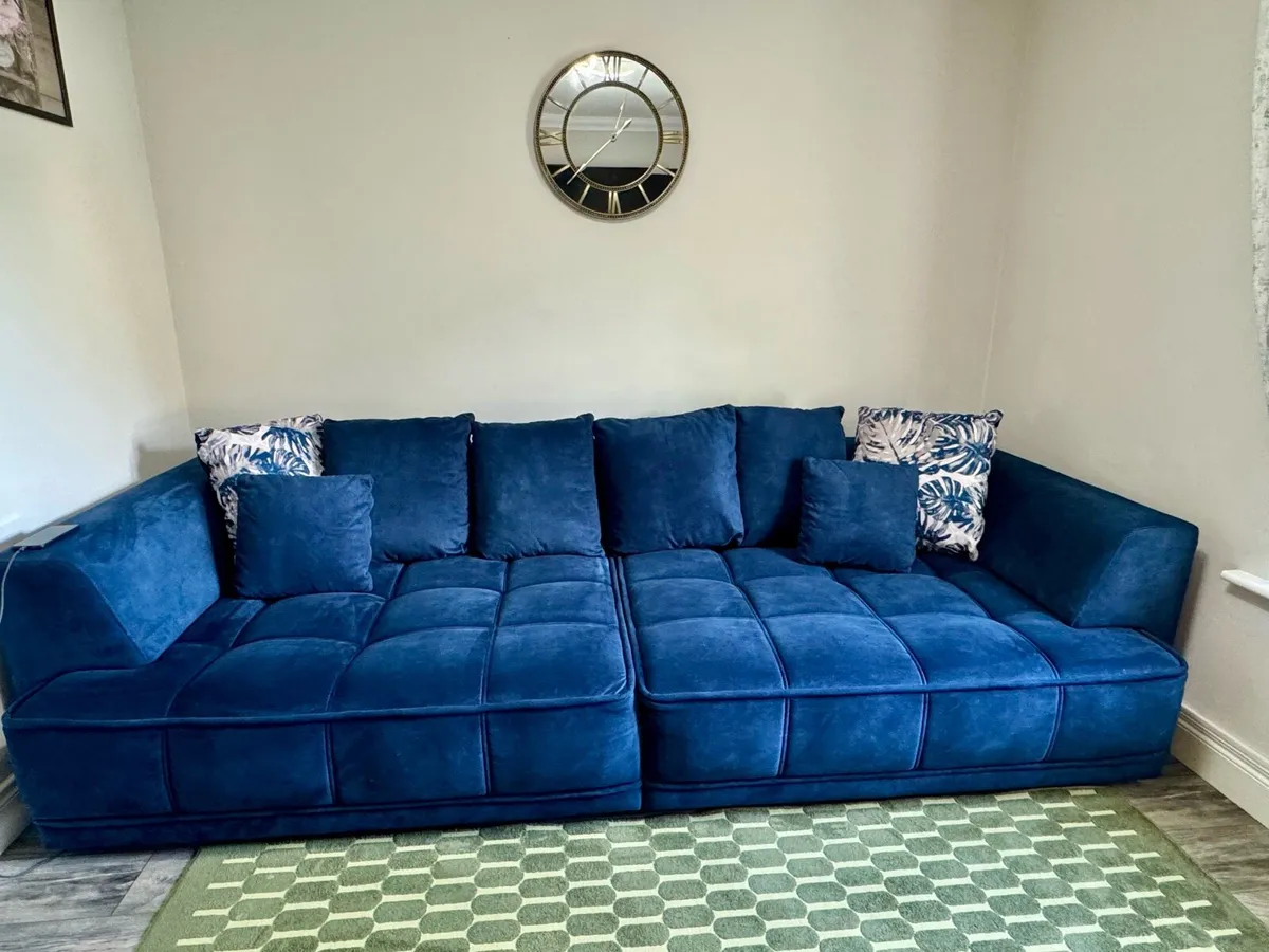 Electric sofa bed - Image 1