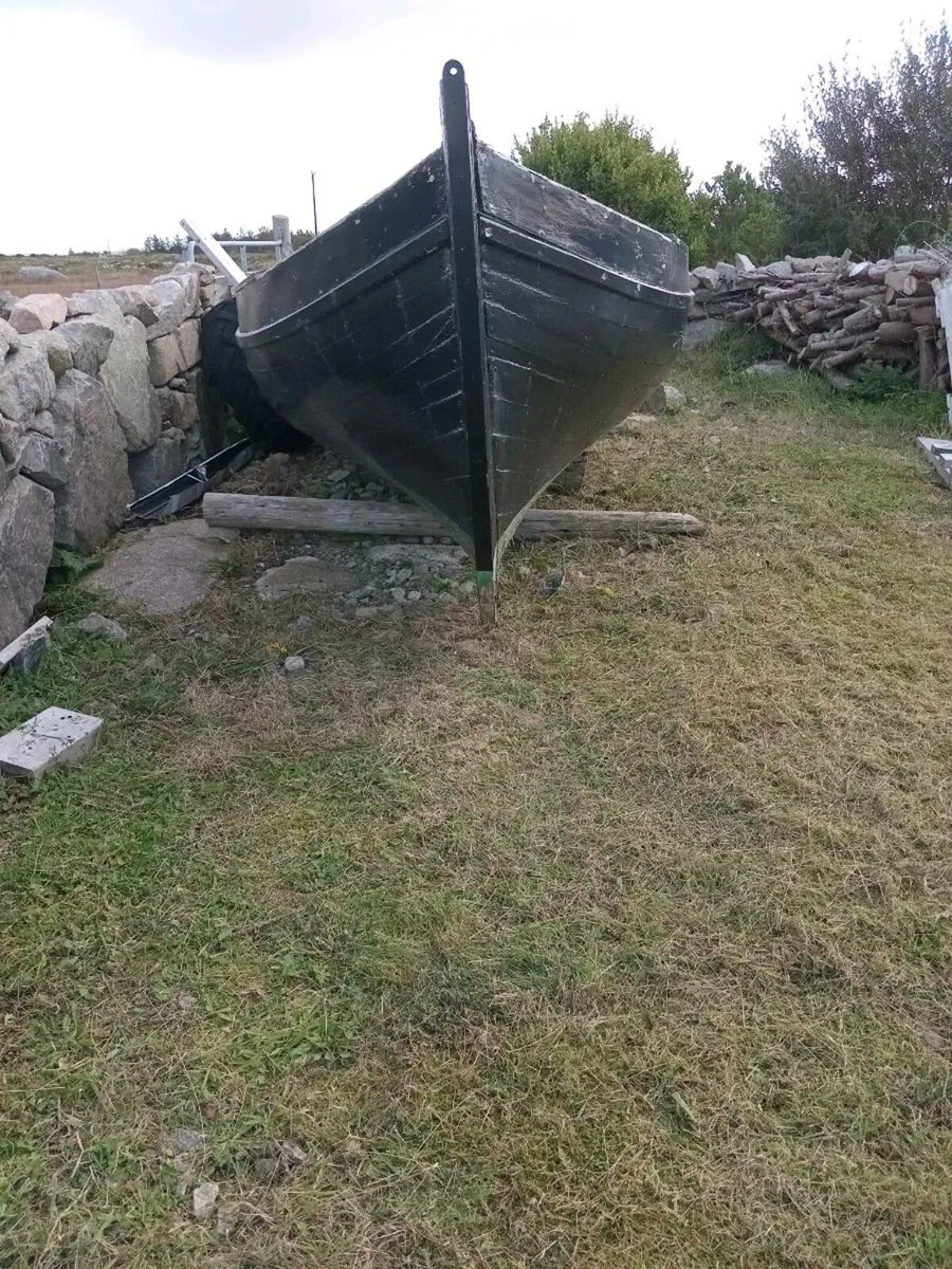 23ft Boat - Image 1