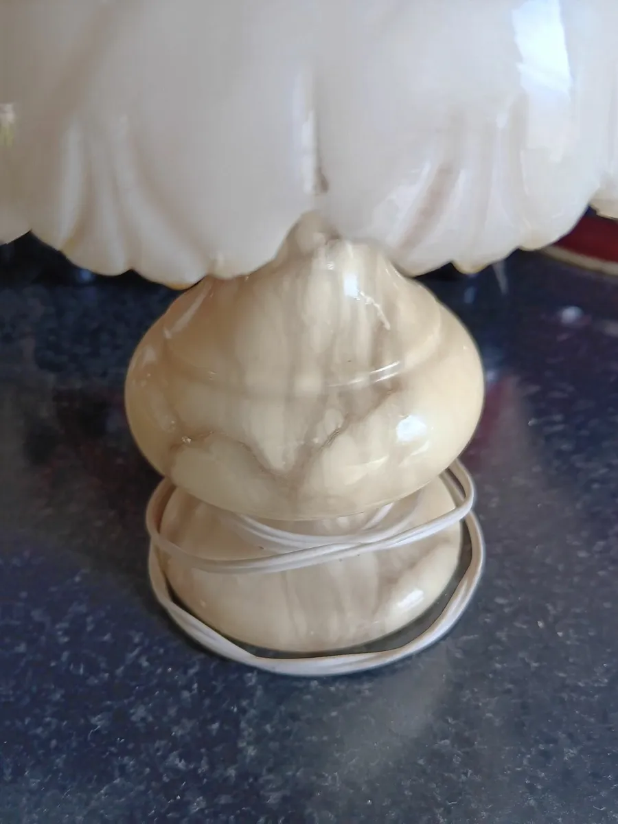 Vintage  American alabaster lamp - Image 3
