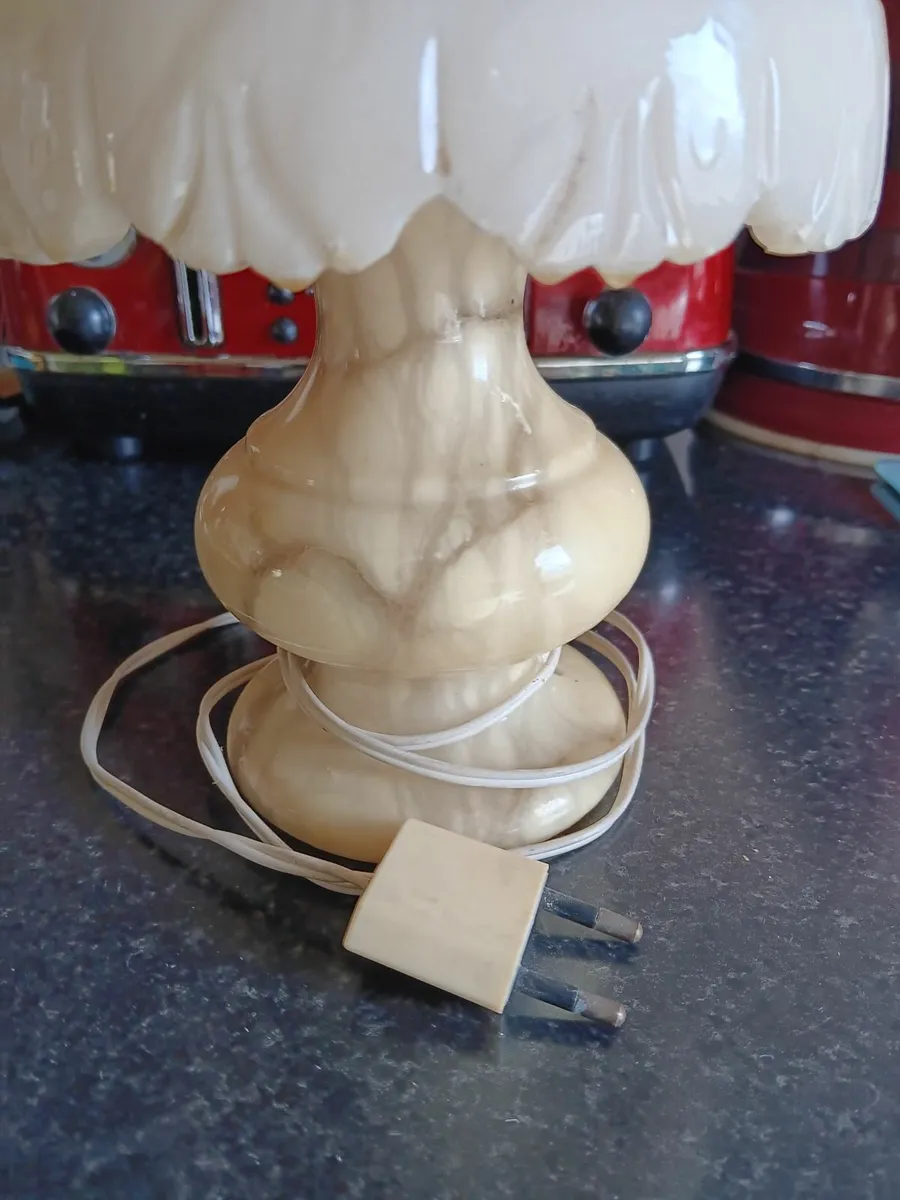 Vintage  American alabaster lamp - Image 4
